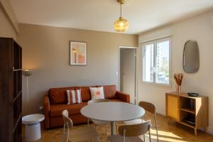 PROCHE DE LA GARE DORLEANS - Lappartement Cannelle - 4 personnes