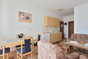 Holiday apartment Vesna 2 with terrace