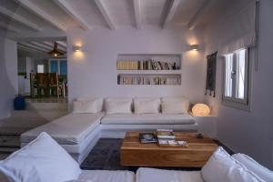 Villa Moon with Private Swimming Pool