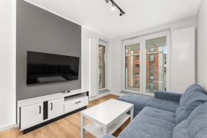 Zabłocie Deluxe Comfy Apartment by BookingHost