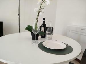 Lavi Home - Lakeside L&B