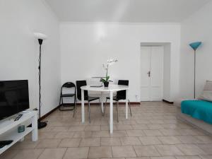 Lavi Home - Lakeside L&B