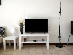 Lavi Home - Lakeside L&B
