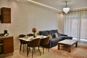 Spacious, Serene & Modern Retreat