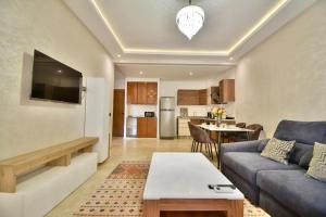 Spacious, Serene & Modern Retreat