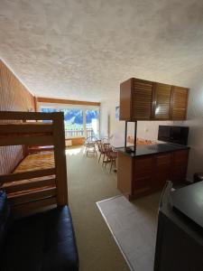 Studio avec vue sur la prairie