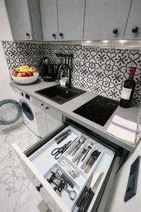 Alicante Mercado Central PARKING&APARTMENTS