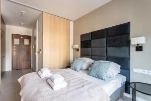 P&O Apartments Mennica Residence V