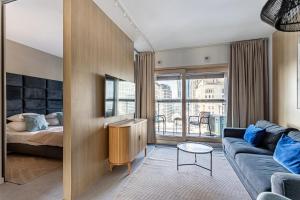 P&O Apartments Mennica Residence V