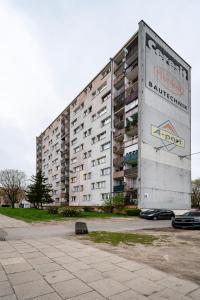 Kasprzaka Harmony Apartment by BookingHost