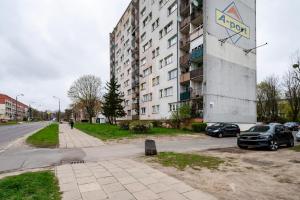 Kasprzaka Harmony Apartment by BookingHost