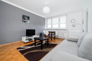 Kasprzaka Harmony Apartment by BookingHost