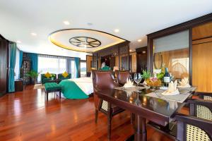 Mila Grand Luxury Cruise