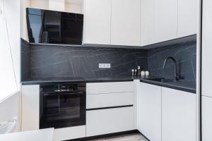 Quiet Center Signature Suite, 1BR