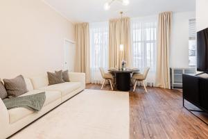 Quiet Center Signature Suite, 1BR