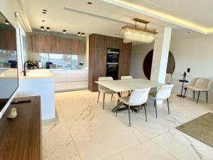 Cannes La Croisette - Magnifique 4 P face mer terrasse