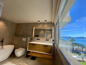 Cannes La Croisette - Magnifique 4 P face mer terrasse