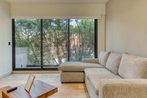 Centric 2 BR Condo in the Heart Roma Norte