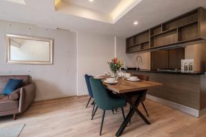 Brand New 2 BR Condo in Reforma - Queen Beds