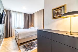 Arena Lux Apartments