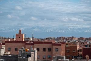 2-bedroom apartment with Atlas view near airport
