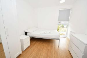 Budget En-suites Optional Kitchen Liverpool