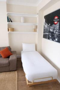 Queensway Apartments by Citystaylondon