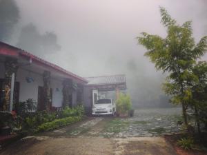 New Diythalawa Holiday Bungalow