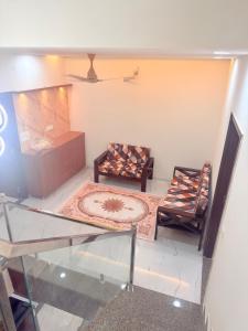 Elegant Villa Getaway Near Kendra Vihar & D-Mart