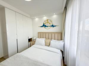 Stylish 2-Bedroom in Westlands, Views, Pool & Gym
