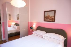 TrastevereHome - Elegant and Quiet 3 bedroom Home in Trastevere with Elevator