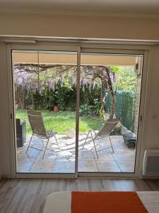 jardin Privé 2 Pièces garage calme