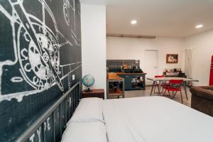 Loft Hangar in Como Lake center & Private Parking