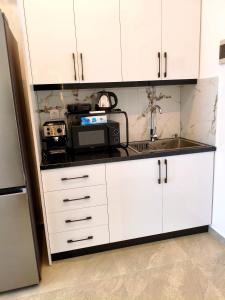 L & B Apartments