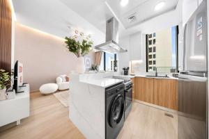 Free housekeeping visits during your stay - StayShort - Relaxing 1 Bedroom in JVC that Sleeps 2