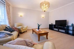 Comfortable 4BR Home Perfect for Families