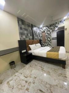 Hotel Amber Empire Vile Parle Near Domestic Airport