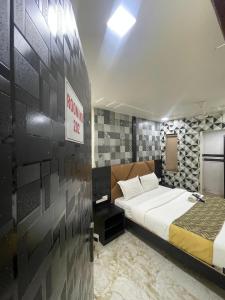 Hotel Vile Parle Executive Near Nanavati Hospital - Mumbai
