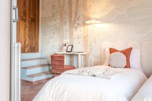 Family Breeze - Palazzo Monaci, panorami incredibili e piscina sulle colline toscane