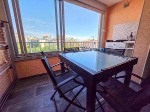 014 CAP DAGDE Studio Cabine 4 personnes avec piscine et parking