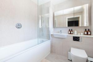 Modern Flat Canary Wharf, close to Central London