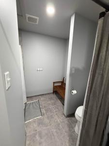 Germantown Inn & Lounge RM 4
