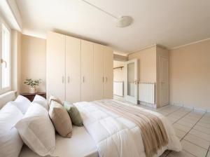 Central Duplex in Iseo - 2 Bedrooms - Private Parking & WiFi
