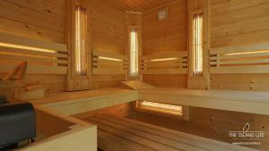 Theislandlife Vakantiehuis met privé jacuzzi en 3 B&B kamers