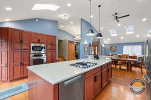 Exclusive Lake Como Escape with Bar and Pool Table