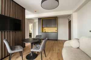 Gravity Apartments & Bar