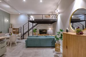 Sophisticated one bedroom duplex apartment with shared roof terrace GOBLU-GF