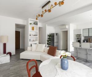 Casa Crecco Modern Apartment in San Pietro