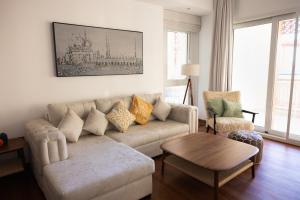 Spacious 2-br with big patio and view