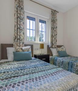 Encantador apartamento con terraza y vistas a la piscina